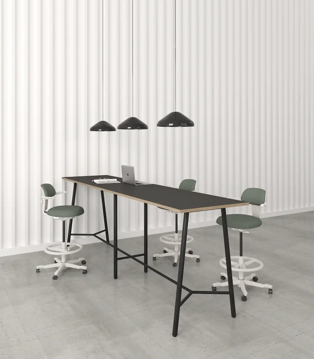 Yust table seen from a second angle