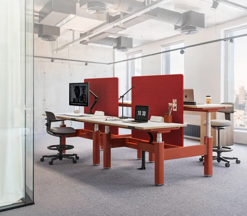 Triolink desk seen from a second angle